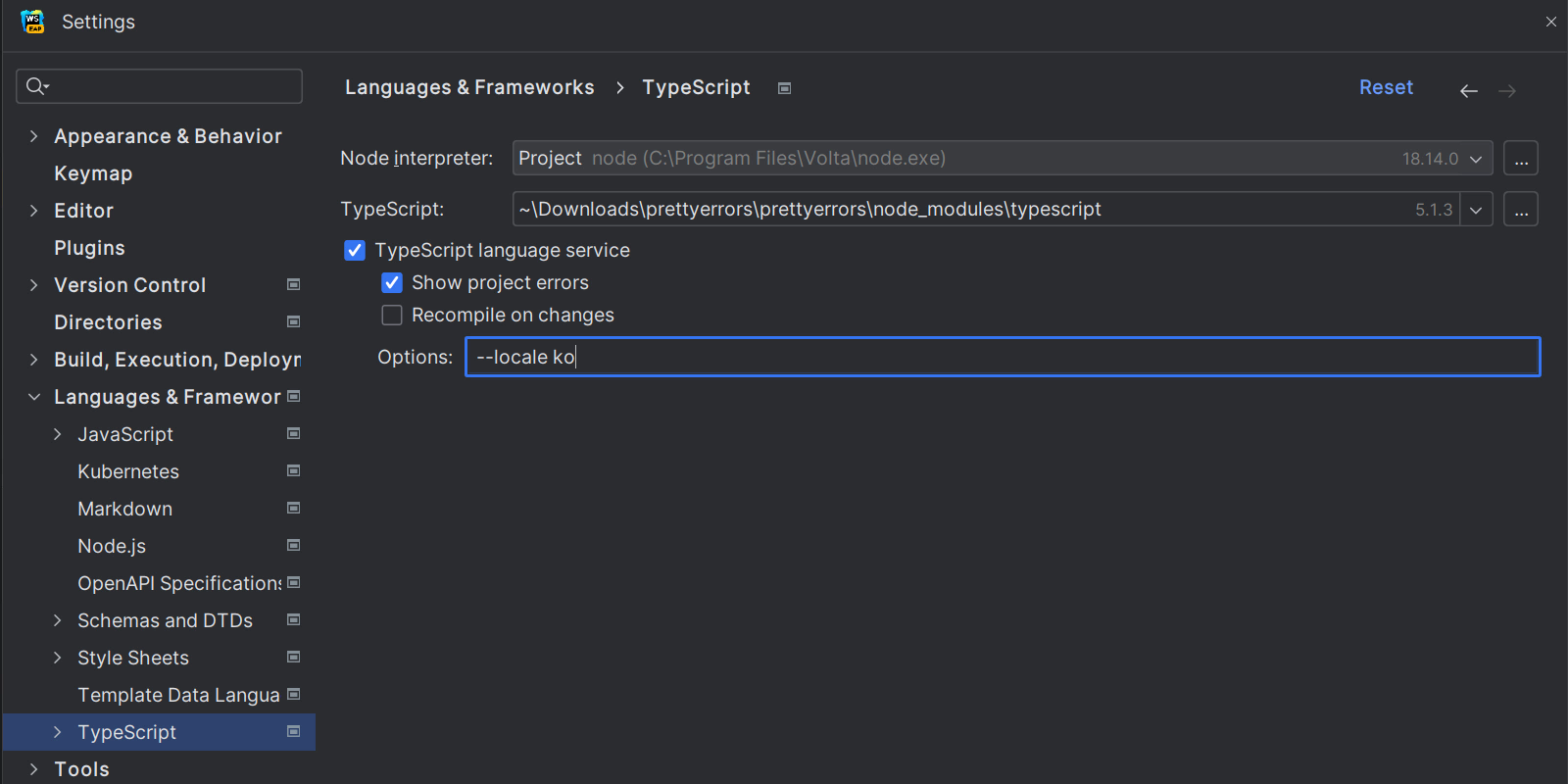 Showing the operation needed to change teh language of the TypeScript type error to Korean